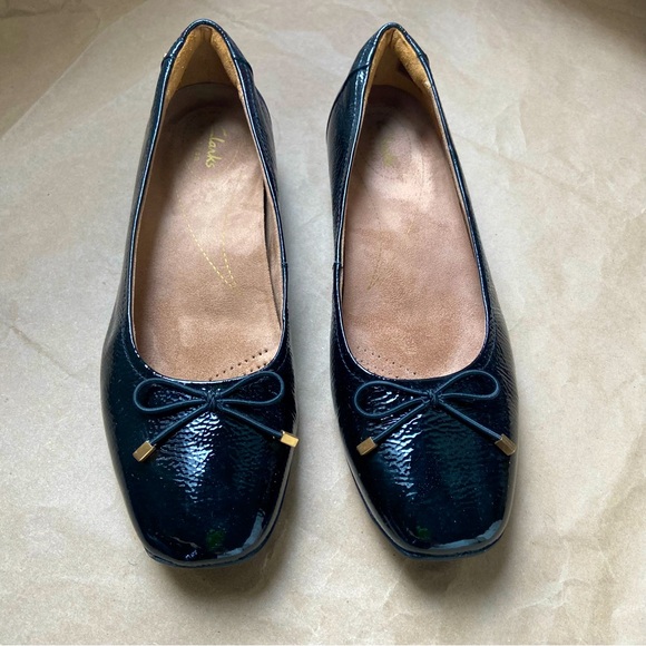 Clarks Women's Black Ballerina Flats Size 8.5 - Picture 2 of 4
